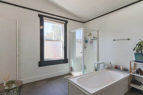 Photo of property in 9 Rata Street, Inglewood, 4330