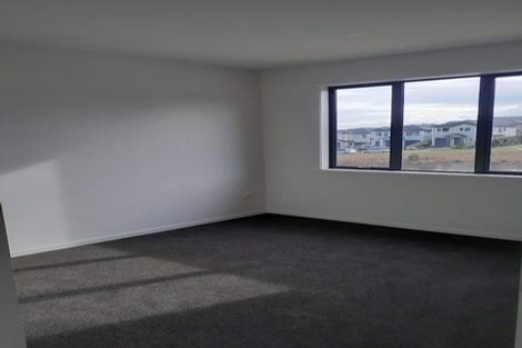 Photo of property in 16 Karoro Road, Flat Bush, Auckland, 2019