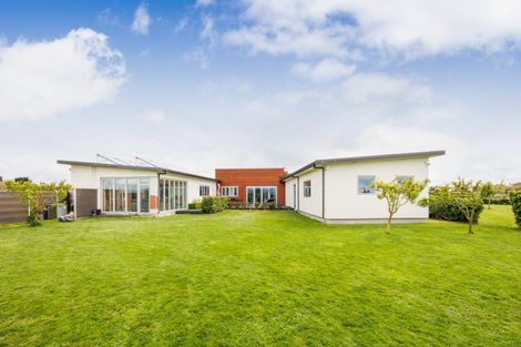 Photo of property in 171 Oroua Road, Kairanga, Palmerston North, 4475