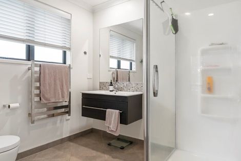 Photo of property in 27 Hebe Crescent, Papamoa Beach, Papamoa, 3118