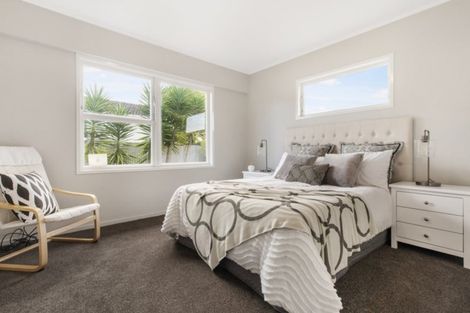 Photo of property in 76 Thompson Terrace, Manurewa, Auckland, 2102