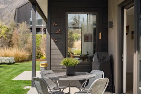 Photo of property in 1 Appin Court, Jacks Point, Queenstown, 9371