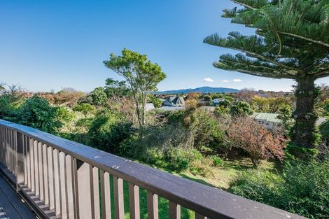 Photo of property in 55 Aorangi Road, Paraparaumu, 5032