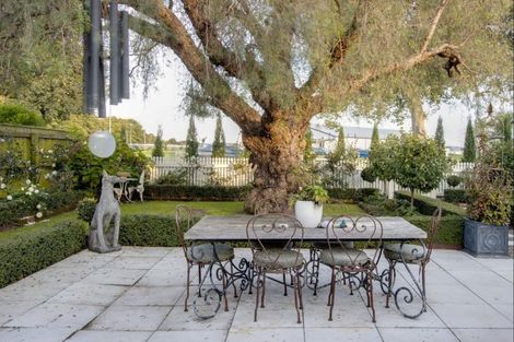 Photo of property in 12 Farndon Road, Clive, 4102