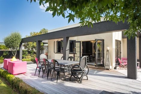 Photo of property in 15 Ake Ake Avenue, Hokowhitu, Palmerston North, 4410