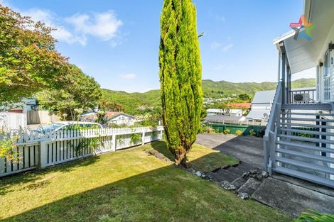Photo of property in 5 Ruth Grove, Karori, Wellington, 6012
