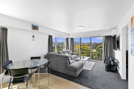 Photo of property in 32u4 Akaroa Drive, Maupuia, Wellington, 6022