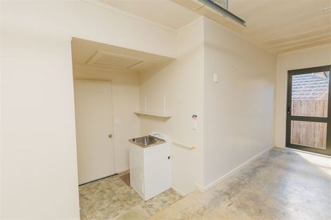 Photo of property in 15u6 Glanmire Road, Newlands, Wellington, 6037