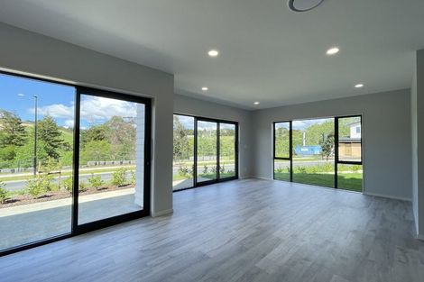 Photo of property in 40 Godfrey Drive, Orewa, 0931