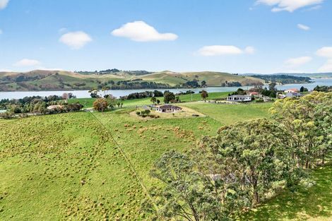 Photo of property in 667 Pahi Road, Pahi, Paparoa, 0571