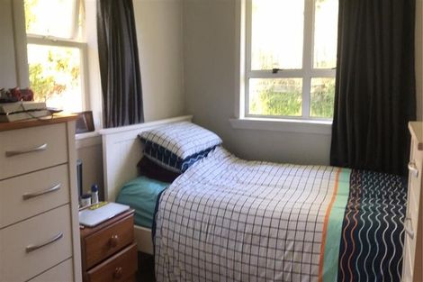 Photo of property in 21 Montana Avenue, Murrays Bay, Auckland, 0630