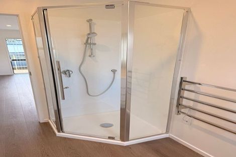 Photo of property in 128a Birkdale Road, Birkdale, Auckland, 0626