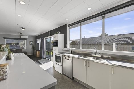 Photo of property in 535 Manutahi Road, Lepperton, New Plymouth, 4373