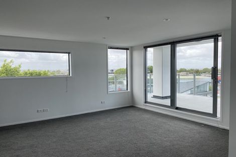 Photo of property in Bella Vista, 3d/84 Gunner Drive, Te Atatu Peninsula, Auckland, 0610