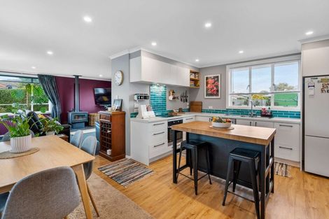 Photo of property in 8 Sandringham Street, Oamaru North, Oamaru, 9400