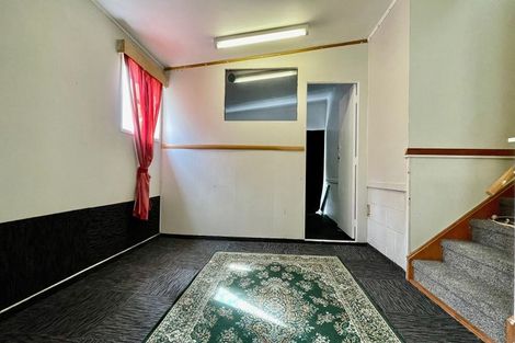 Photo of property in 1/17 Ashbourne Place, Glendene, Auckland, 0602