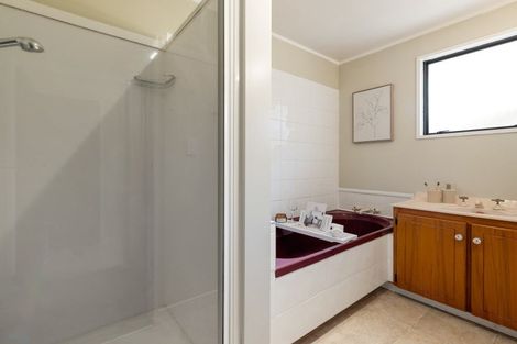 Photo of property in 20 Burn-murdoch Street, St Andrews, Hamilton, 3200