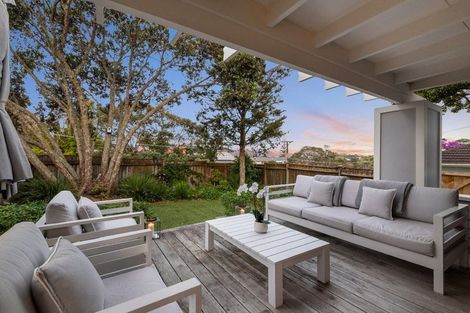 Photo of property in 41 Lake Road, Devonport, Auckland, 0624