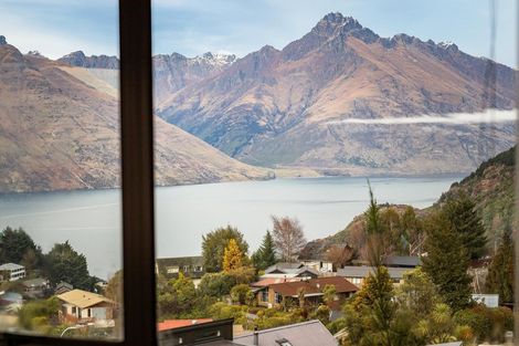 Photo of property in 7b Caples Place, Fernhill, Queenstown, 9300