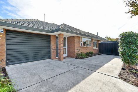 Photo of property in 5 Rossiter Avenue, Redwood, Christchurch, 8051