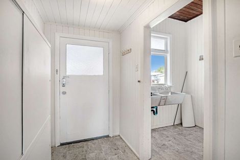 Photo of property in 104 Bartholomew Road, Levin, 5510