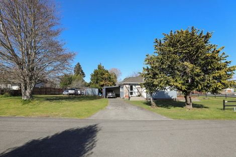 Photo of property in 2 Ngareta Road, Mourea, Rotorua, 3074