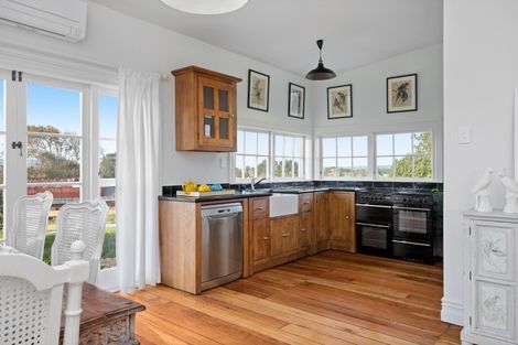 Photo of property in 43 Colombo Road, Waiuku, 2123