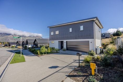 Photo of property in 60 Kirimoko Crescent, Wanaka, 9305