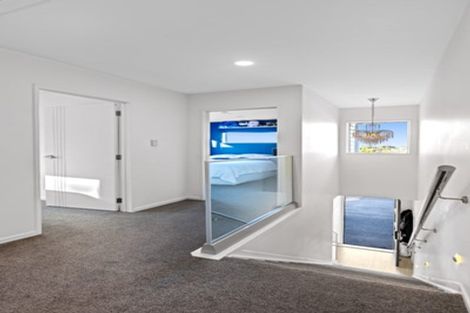 Photo of property in 8 Somerset Place, Stanmore Bay, Whangaparaoa, 0932