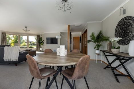 Photo of property in 11 Kensington Drive, Taradale, Napier, 4112