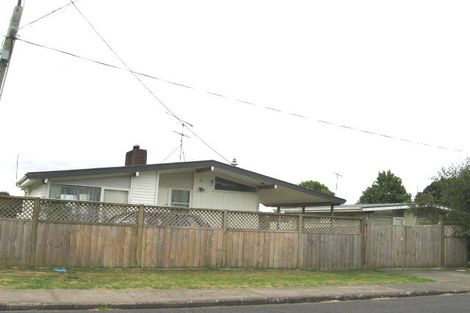 Photo of property in 12 Paramu Avenue, Birkdale, Auckland, 0626