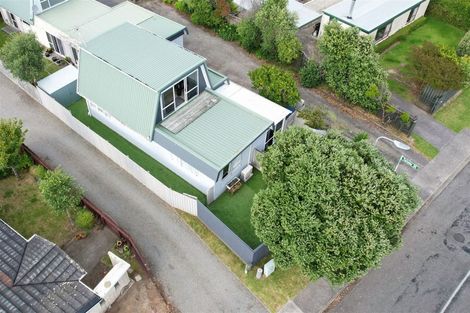 Photo of property in 9a Olive Terrace, Paraparaumu Beach, Paraparaumu, 5032
