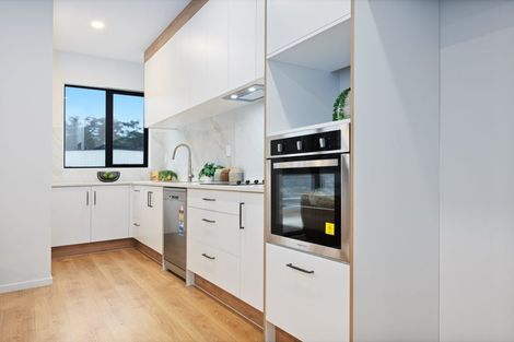Photo of property in 1/42 Woodside Road, Massey, Auckland, 0614