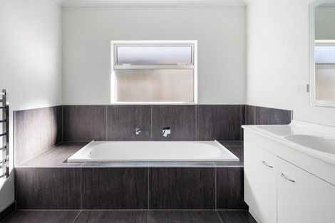 Photo of property in 8 Hatfield Way, Huntington, Hamilton, 3210