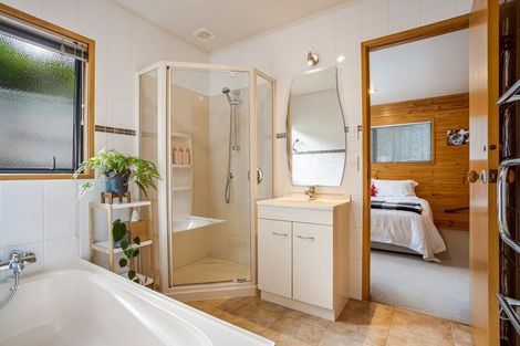 Photo of property in 73e Konini Road, Titirangi, Auckland, 0604