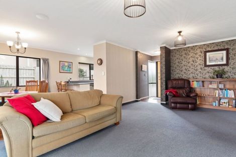 Photo of property in 8 Kestrel Avenue, Welcome Bay, Tauranga, 3112