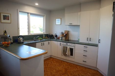 Photo of property in 52 Acacia Crescent, Glenview, Hamilton, 3206