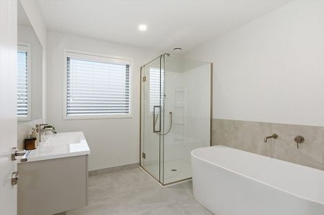 Photo of property in 17 Akakura Terrace, Peacocke, 3206