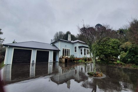 Photo of property in 11 Tarata Road, Inglewood, 4387