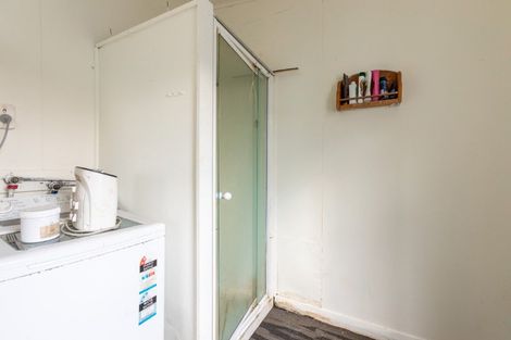 Photo of property in 21 Atkinson Street, Woodville, 4920