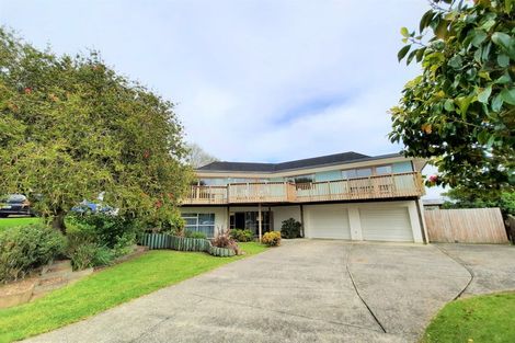 Photo of property in 7 Leewood Place, Pakuranga Heights, Auckland, 2010