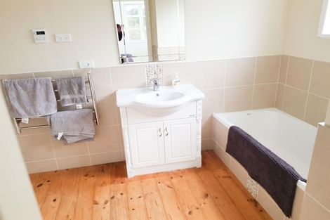 Photo of property in 47b Matai Road, Stanmore Bay, Whangaparaoa, 0932