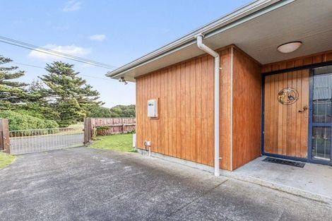 Photo of property in 7a Seafront Road, Castlecliff, Whanganui, 4501