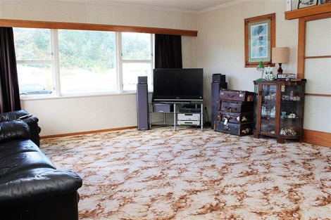 Photo of property in 211 Moanataiari Street, Thames, 3500