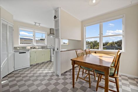 Photo of property in 31 Bodi Place, Te Atatu South, Auckland, 0610