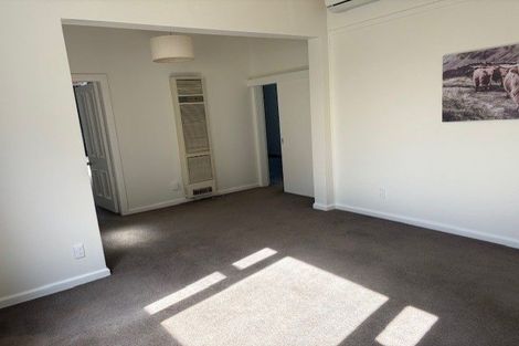 Photo of property in 211 Grant Road, Thorndon, Wellington, 6011
