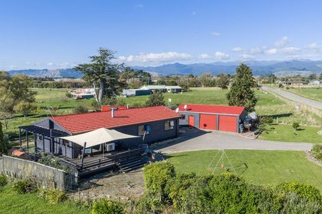 Photo of property in 88 Buller Road, Levin, 5510