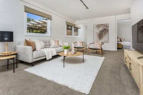 Photo of property in 9 Nicholson Place, Hillcrest, Auckland, 0627
