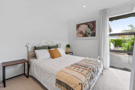 Photo of property in 6 Shearwater Lane, Point Wells, 0986