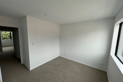 Photo of property in 1 Eileen Newey Place, Henderson, Auckland, 0612
